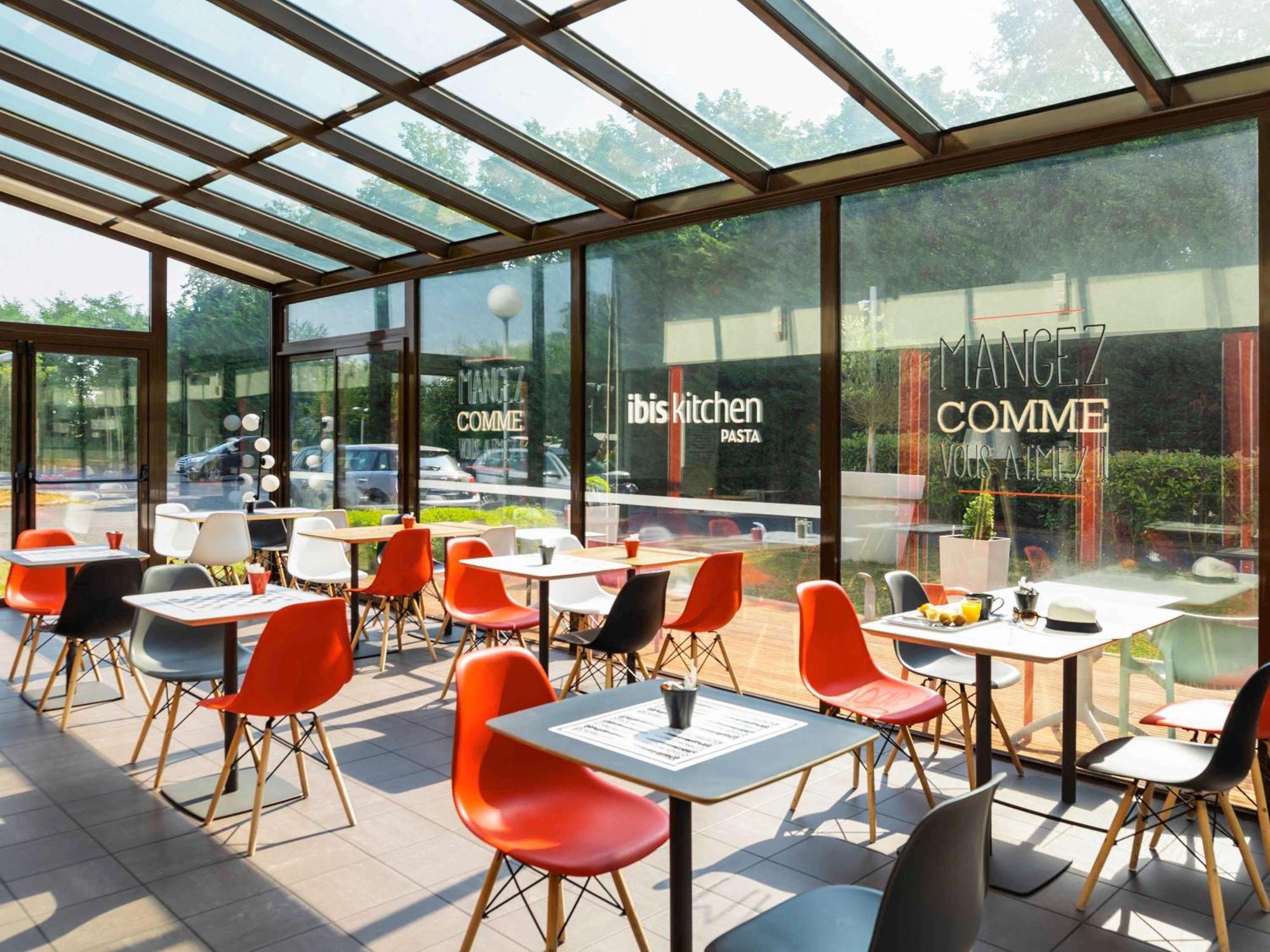 Ibis Paris Marne La Vallee Emerainville Exterior photo